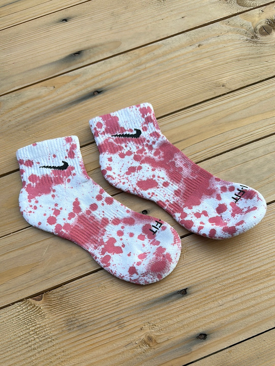 Pink Paint Splattered Ankle Socks