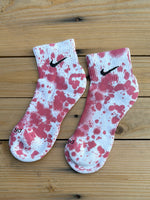 Load image into Gallery viewer, Pink Paint Splattered Ankle Socks
