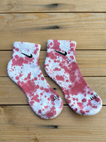 Load image into Gallery viewer, Pink Paint Splattered Ankle Socks
